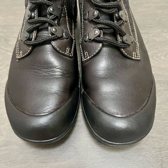 COACH Dyanne Leather Ankle Booties Womens 7 Brown Cushioned Outdoor Sporty Comfy - Picture 6 of 9